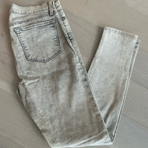 J Brand Mid Rise Super Skinny Jean - Silver Sky - Size 29 - Picture 5 of 5